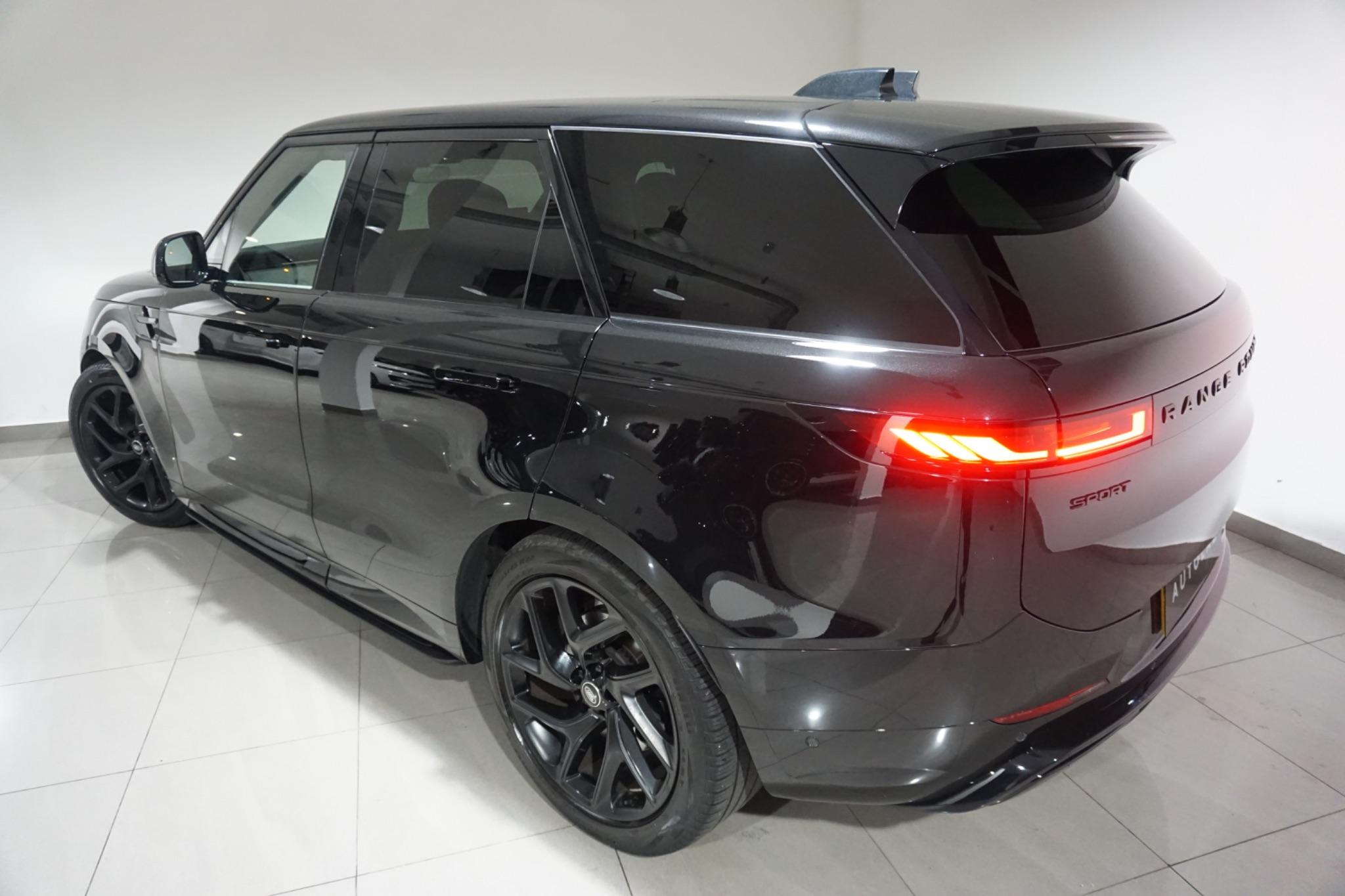 Land Rover Range Rover Sport 3.0 D300 MHEV Dynamic SE Auto 4WD Euro 6 (s/s) 5dr